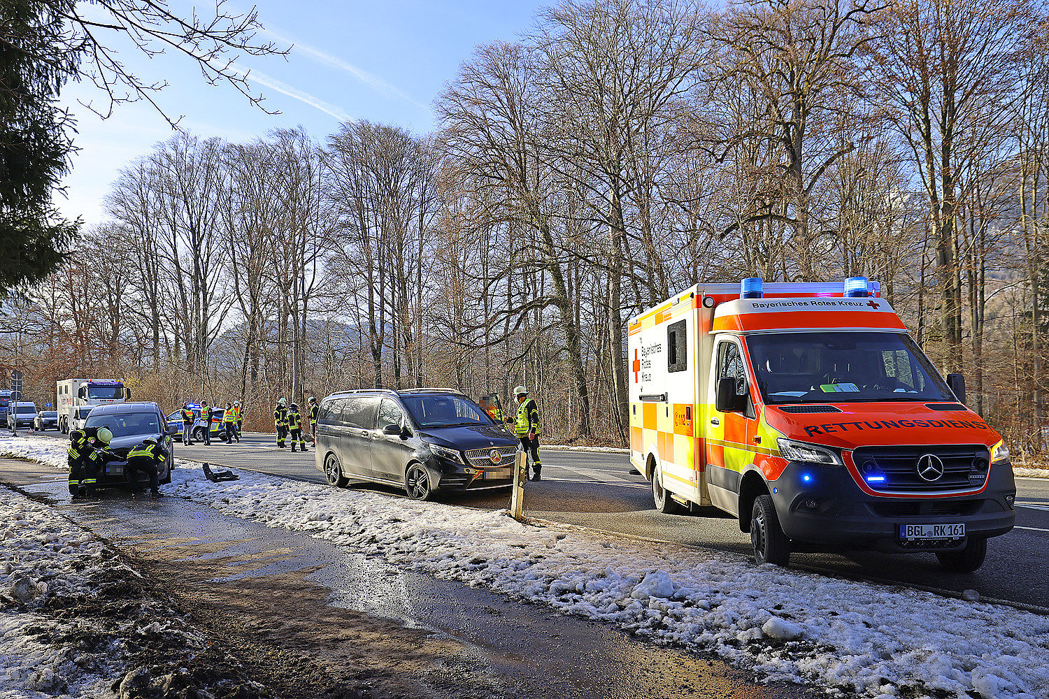 Zahl der Mitarbeiter bei Rettungsdiensten gestiegen - ZDFheute